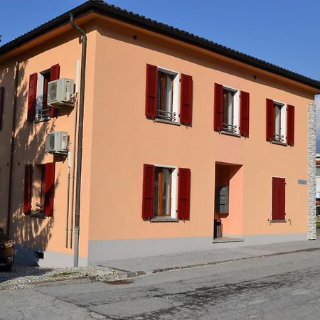 Hotel Casa Yoghi Cadenazzo Zewnętrze zdjęcie